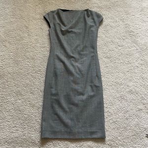 M.M lafleur The Marilyn Dress gray size 4